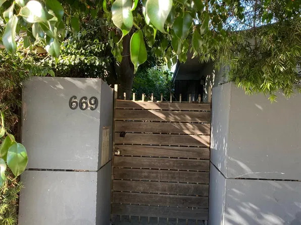 669 Indiana Ave #C, Venice, CA 90291