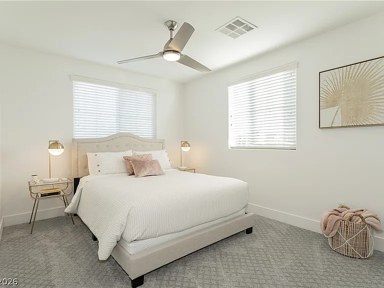 1041 Chestnut Chase St — Photo 15