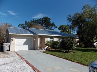 2870 1st St SW, Vero Beach, FL 32968