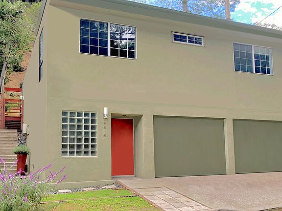 Front Street View 2 Garages.