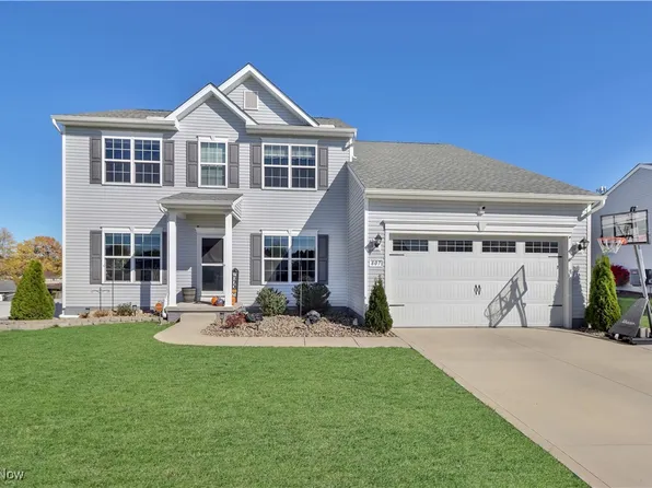 807 Asbury Pointe Ln, Painesville, OH 44077