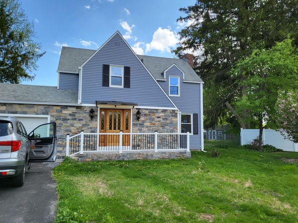 33 Hartt Ln
