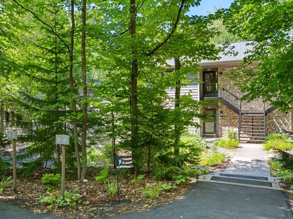 9297 Greywood Rd #B-3, Unit, WI 54212