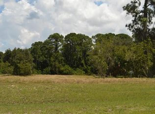 27340 Grand Oak Ln, Tavares, FL 32778