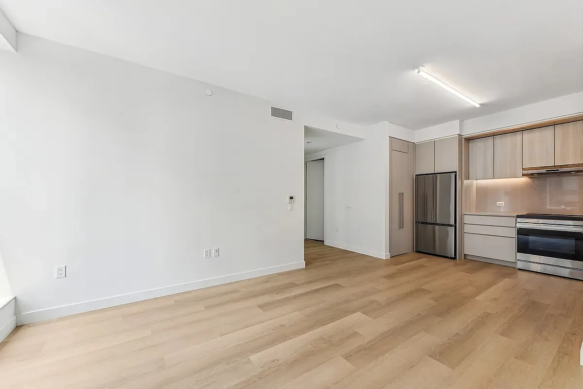 17 Hanover Place — Photo 4