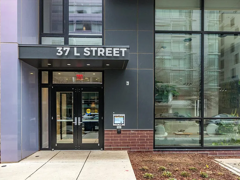 37 L St SE #1105 — Photo 9