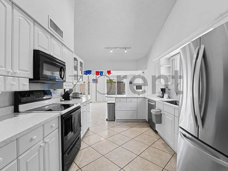 1157 E Encinas Ave — Photo 12