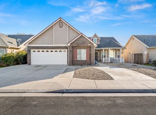 2887 E Christopher Dr, Fresno, CA