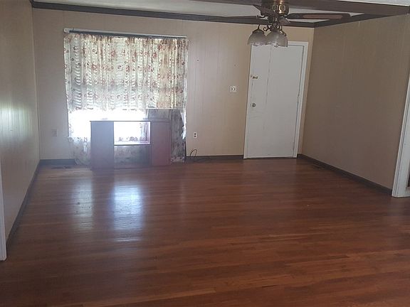 2nd image of 209 California Ave