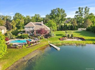 1772 Seymour Lake Rd, Oxford, MI 48371