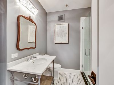 728 W Jackson Blvd, Chicago, IL, 60661