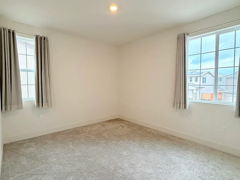 5242 Upton Ave — Photo 20