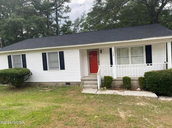 1854 Crestview Dr, Macon, GA 31211