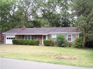923 Belvoir Dr, Frankfort, KY 40601