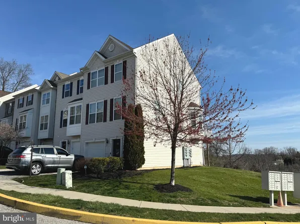 351 Clay Ave #15, Dallastown, PA 17313