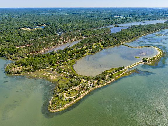 2nd image of 1120 Sound Dr