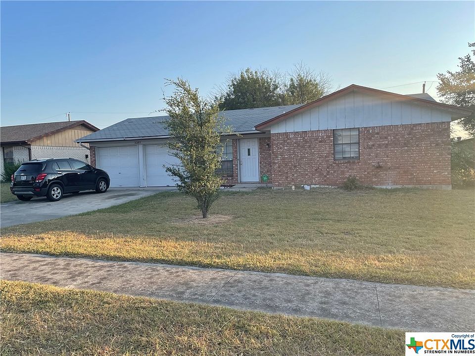 1st image of 2205 Spicewood Dr