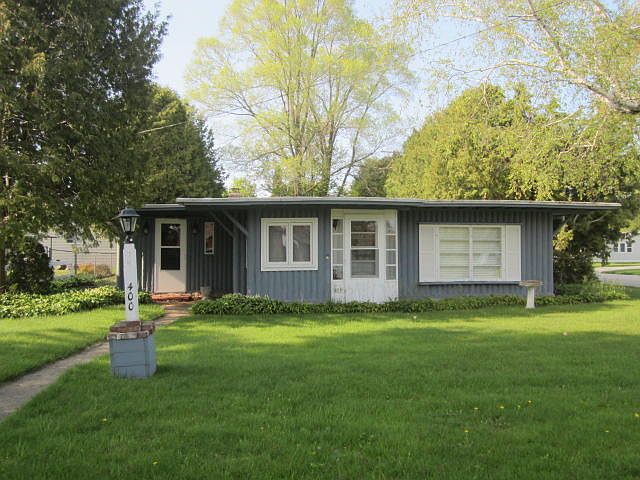 1st image of 400 Henes Park Dr