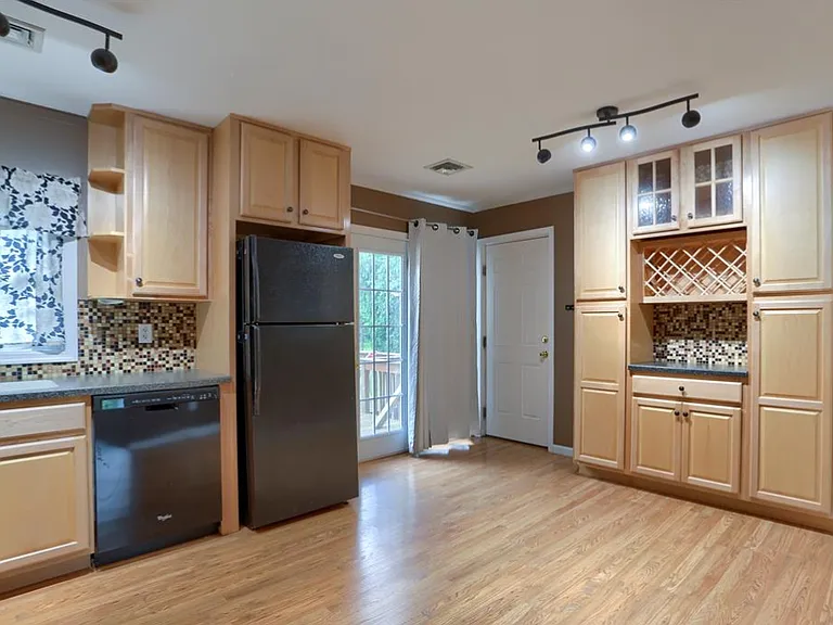 9148 Joyce Ln #9148 — Photo 8