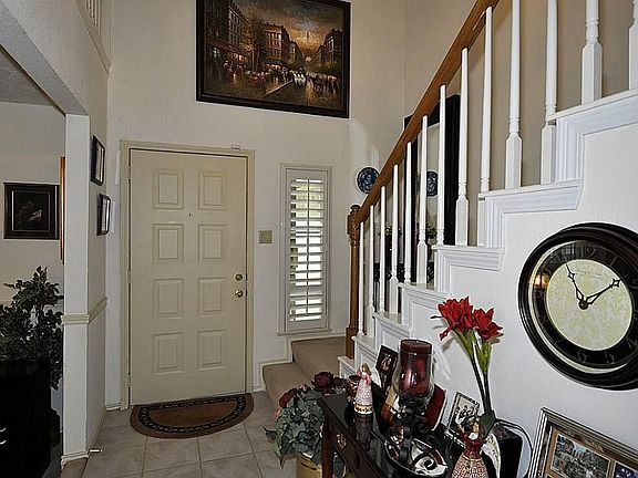 3rd image of 11206 Crooked Pine Dr