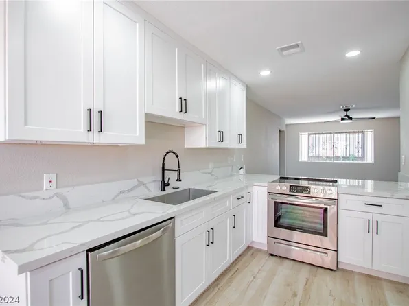 244 N Bruce St APT D, Las Vegas, NV 89101