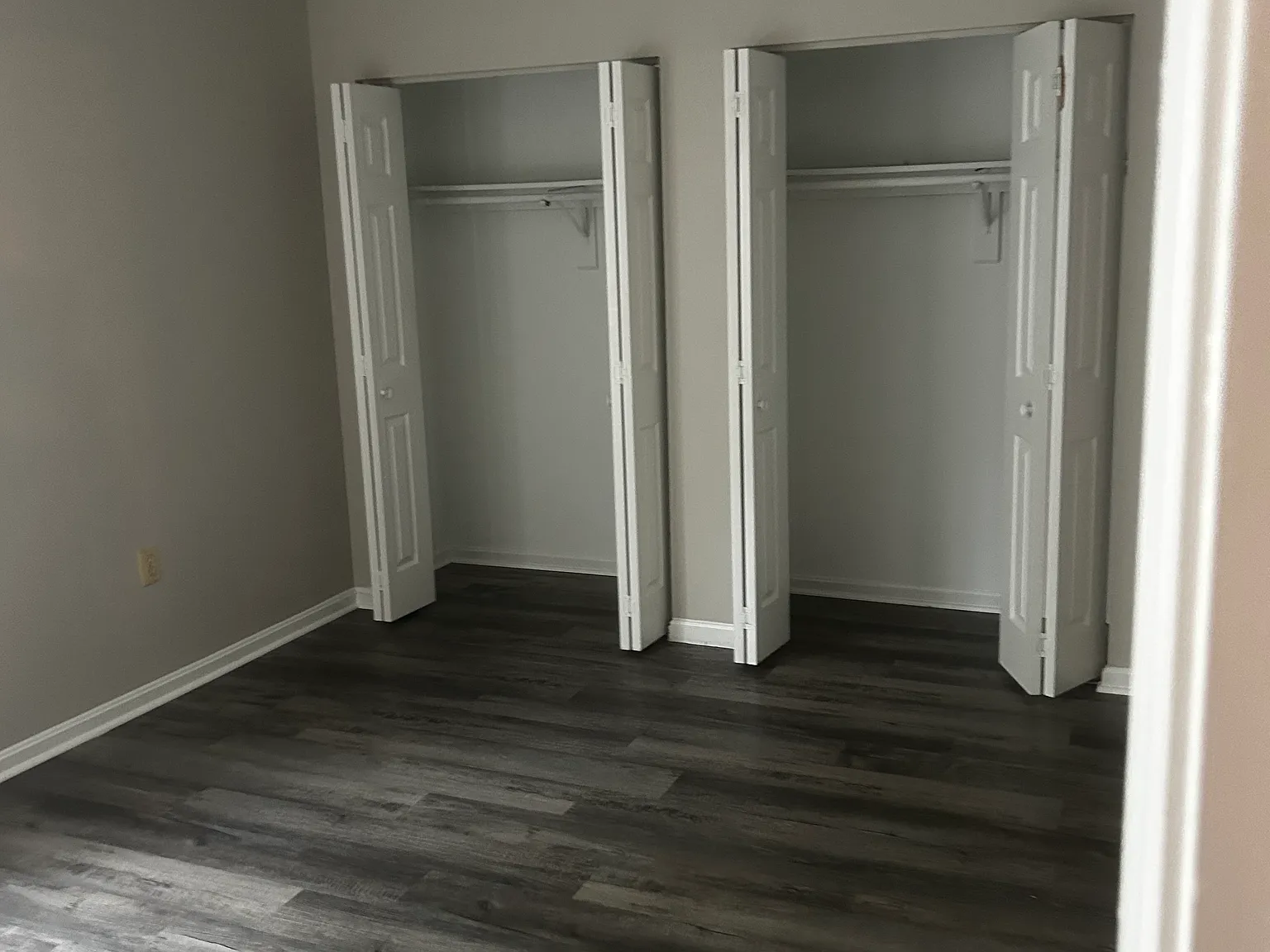 2 bed, 1200 sqft, $2,050 — Photo 4