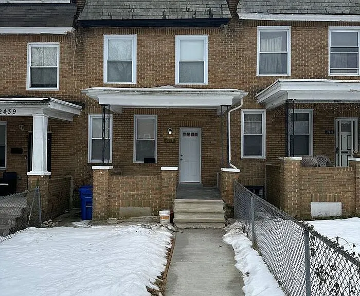 2400 Shirley Ave — Photo 5