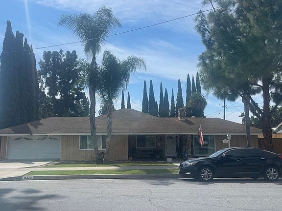 2nd image of 15520 Derby Ln