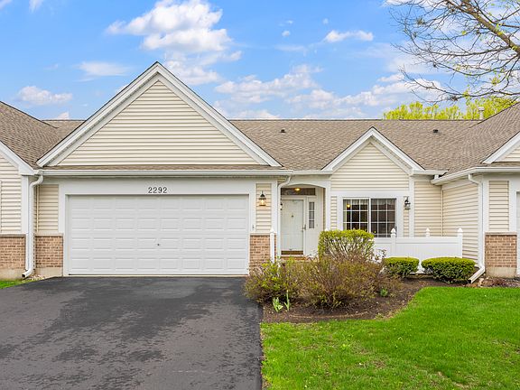 3rd image of 2292 Ashbrook Ln