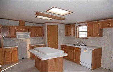 4th image of 5642 Thomas Rd