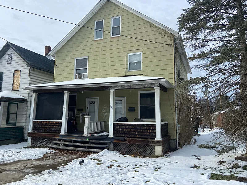 2 bed, 1200 sqft, $950 — Photo 1