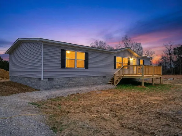 129 Earl Phillips Ln, Hilham, TN 38568