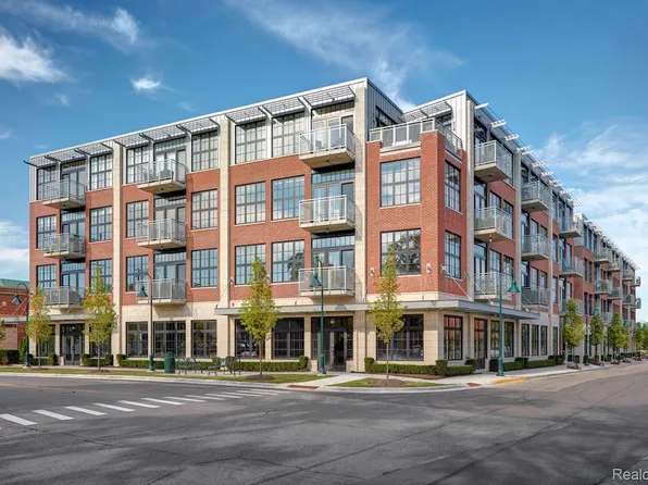 2051 Villa Rd Unit 202, Birmingham, MI 48009