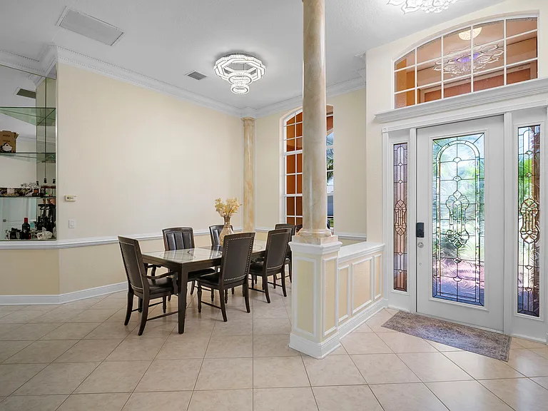 5024 SW 8th Pl — Photo 16