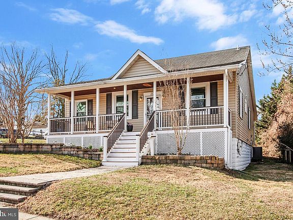 2nd image of 201 Charles Rd