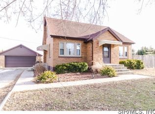 1604 Lakeview Dr, Waterloo, IL 62298