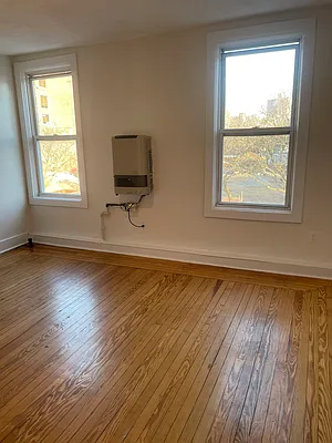 Rented by East Williamsburg Realty Inc | media 15