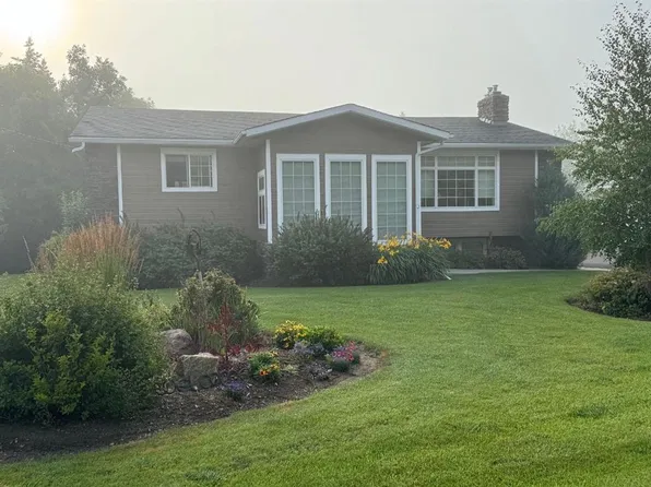 309 W Park St, Camrose County, AB T0B 0G0