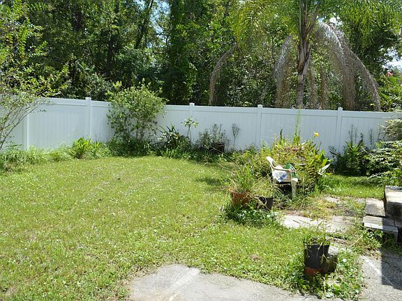 4th image of 2203 Larry Dr