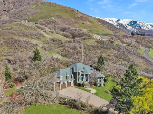 6464 Bybee Dr, Ogden, UT 84403
