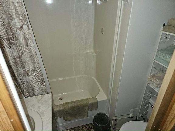 4th image of 303 N Lindsay Rd #W-025