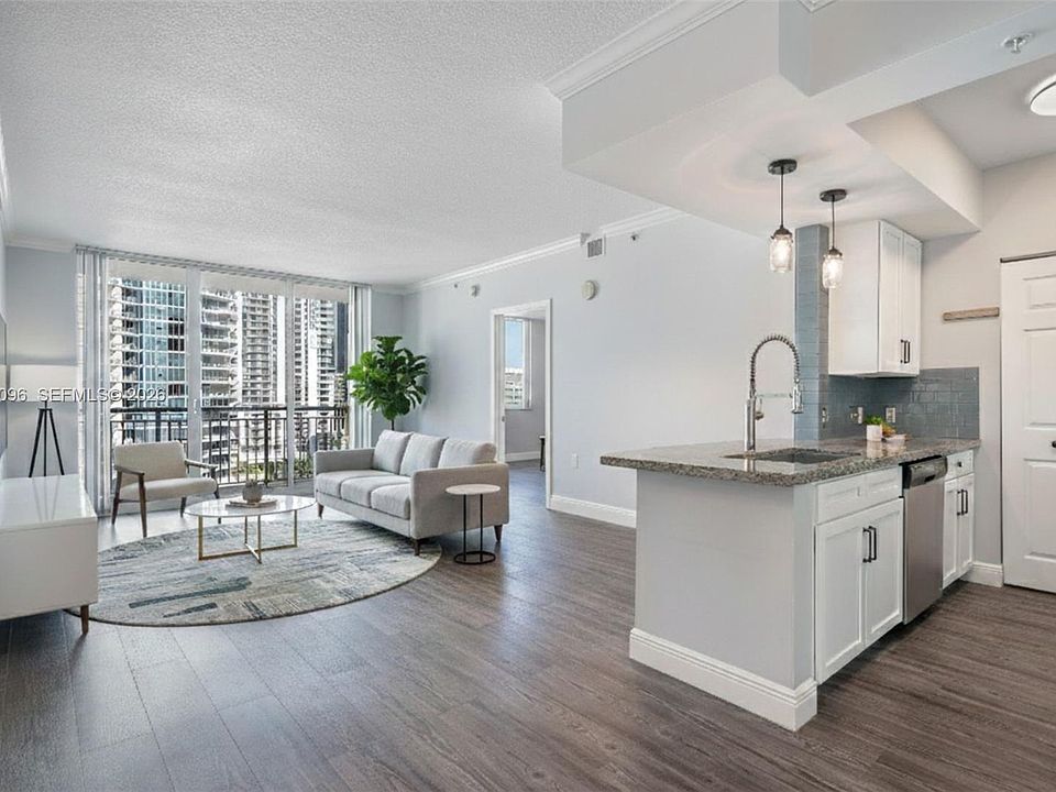 1st image of 2000 N Bayshore Dr APT 1105