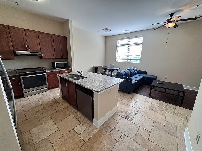 Friendly Apartments Co Living — Photo 9