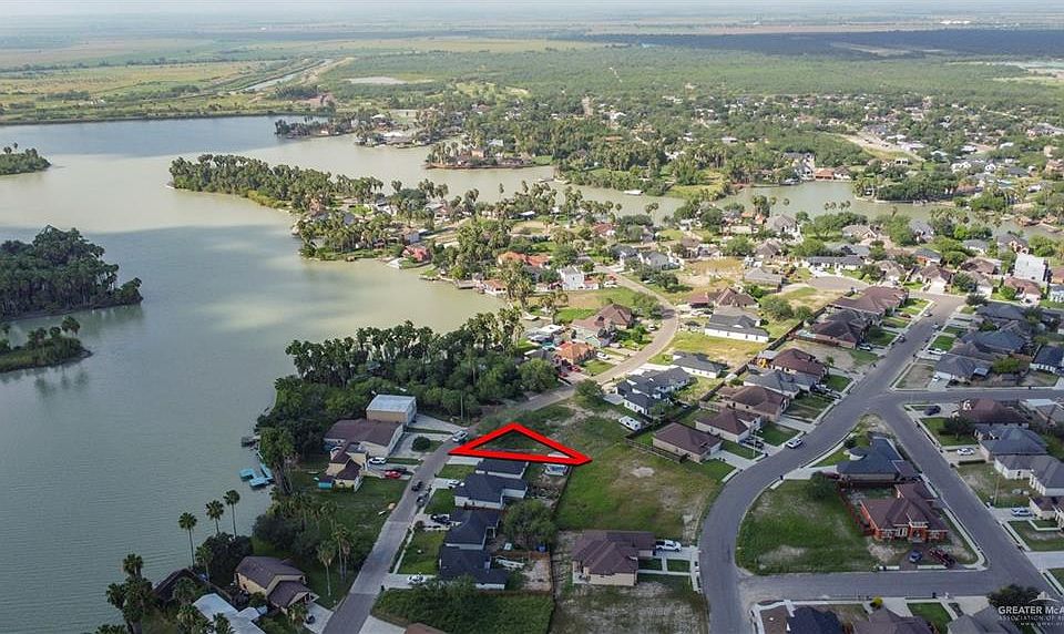 1st image of 700 N Kika De La Garza Blvd