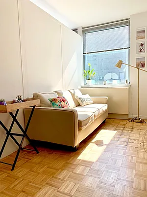 Rented by Keller Williams NYC | media 9