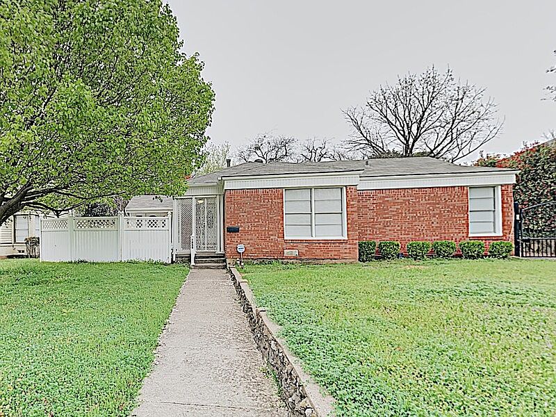 1st image of 6454 Camp Bowie Blvd