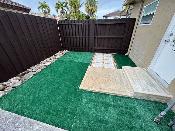 3rd image of 15468 SW 151st Ter