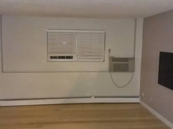 31 Arlington Rd APT 11, Woburn, MA 01801