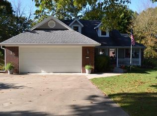 313 Genesis Dr, Bentonville, AR 72712