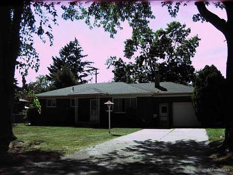 2nd image of 37527 Andrew Dr